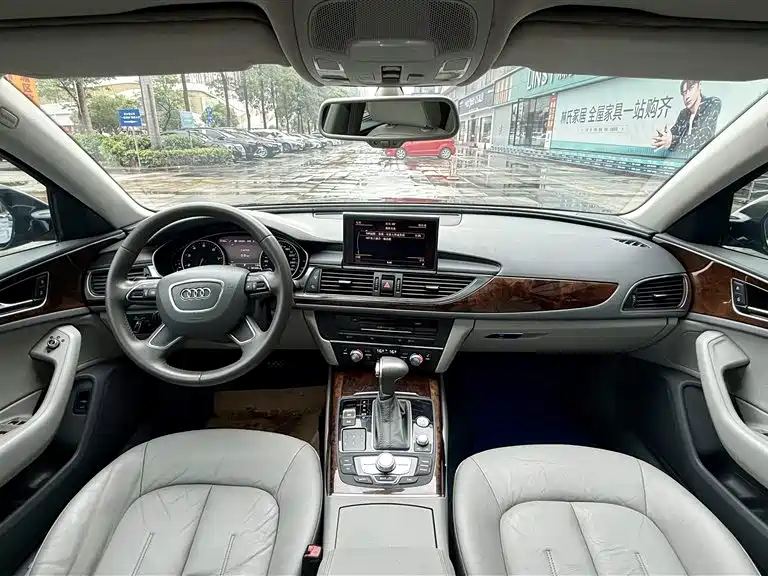 Audi A6L 2014 — фото 16