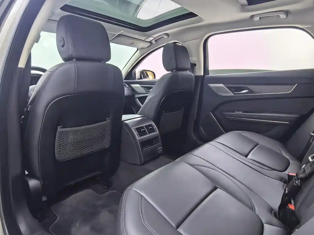 Jaguar XFL 2023 — фото 12