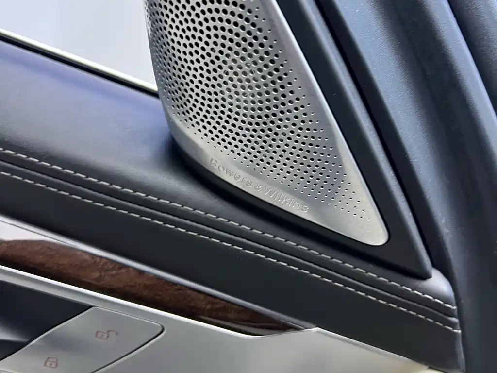 BMW 7 Series 2019 — фото 7