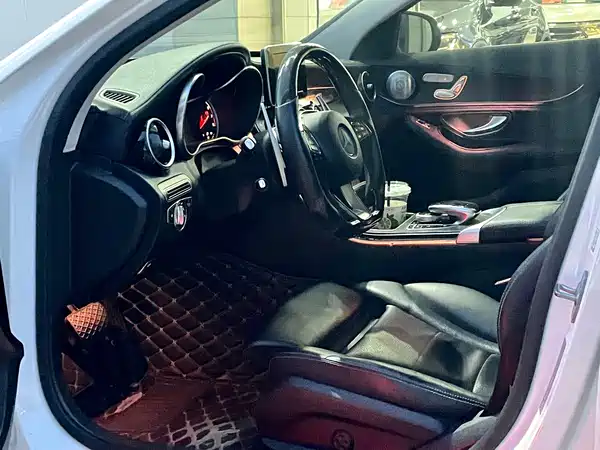 Mercedes-Benz C-Class 2018