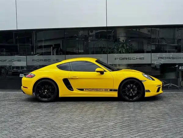 Porsche 718 2025
