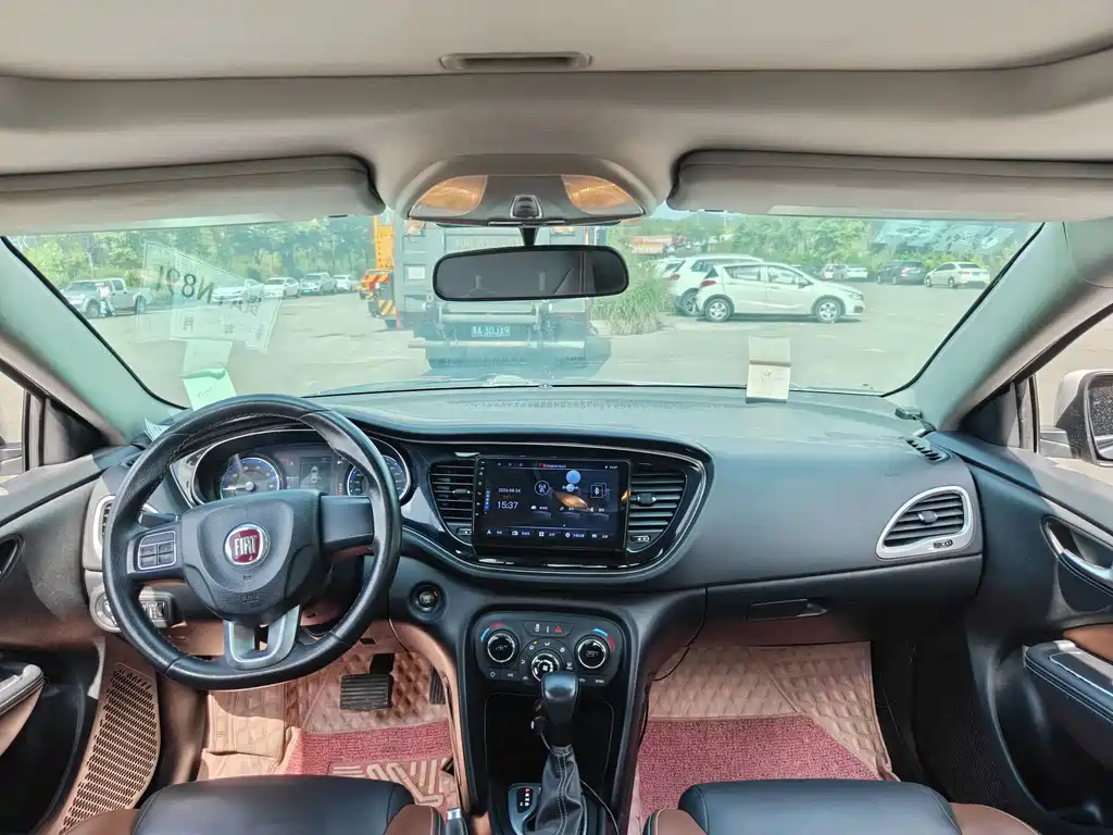 Fiat Viaggio 2016 — фото 6