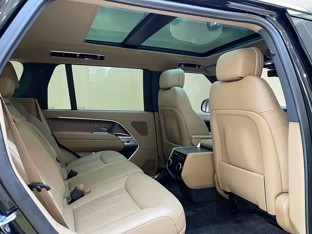Land Rover Range Rover 2025 — фото 15