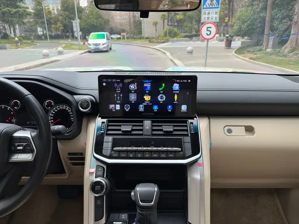Toyota Land Cruiser 2023 — фото 20