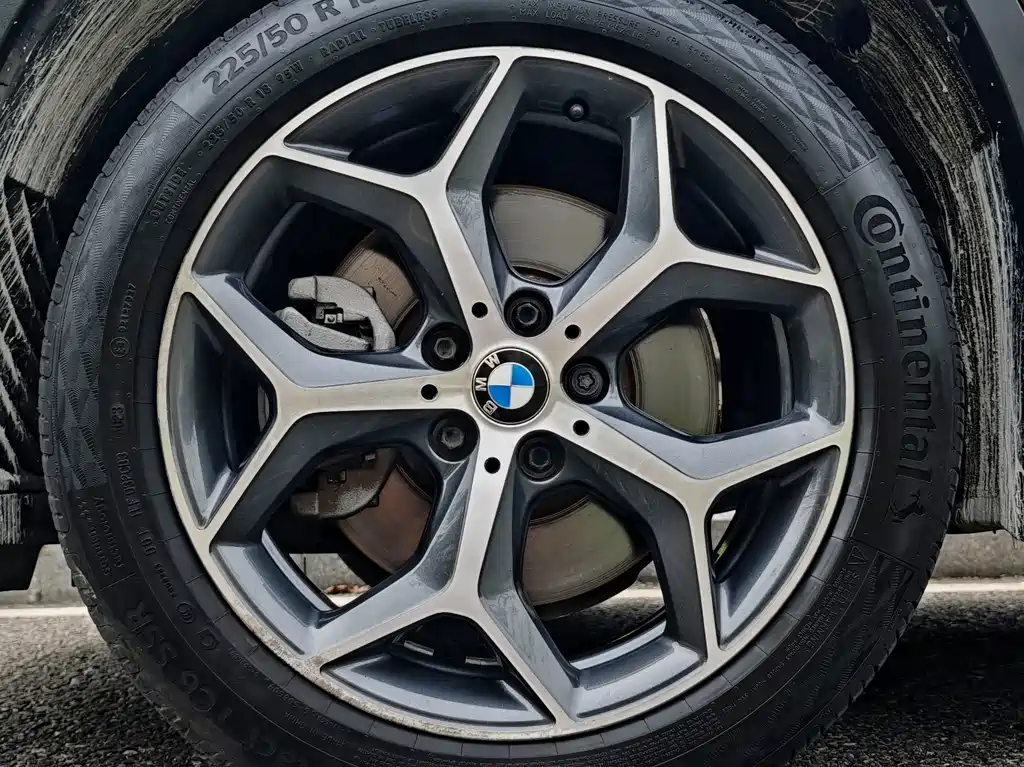 BMW X1 2017 — фото 16