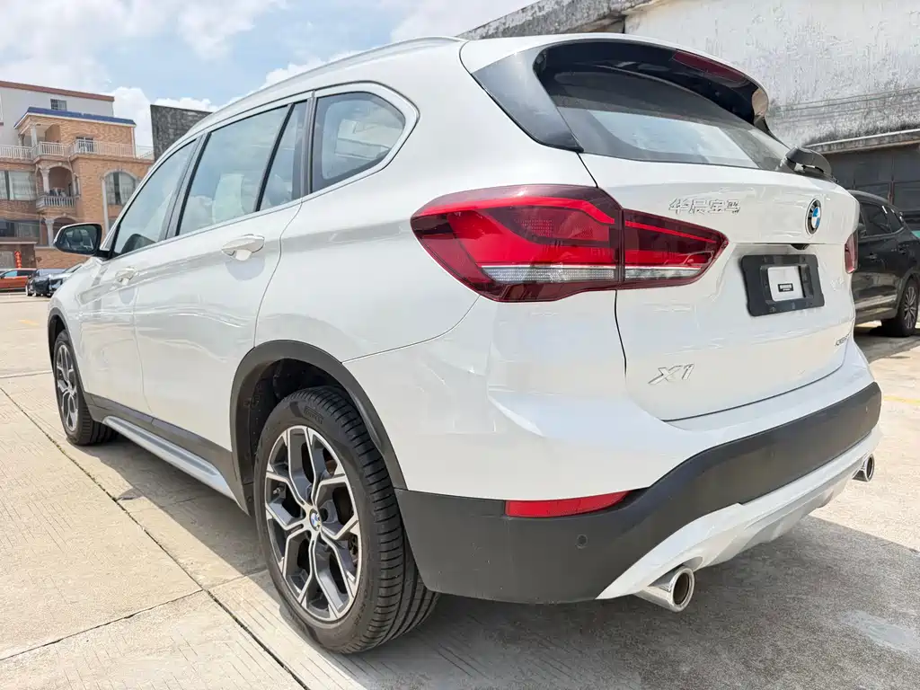 BMW X1 2022 — фото 6