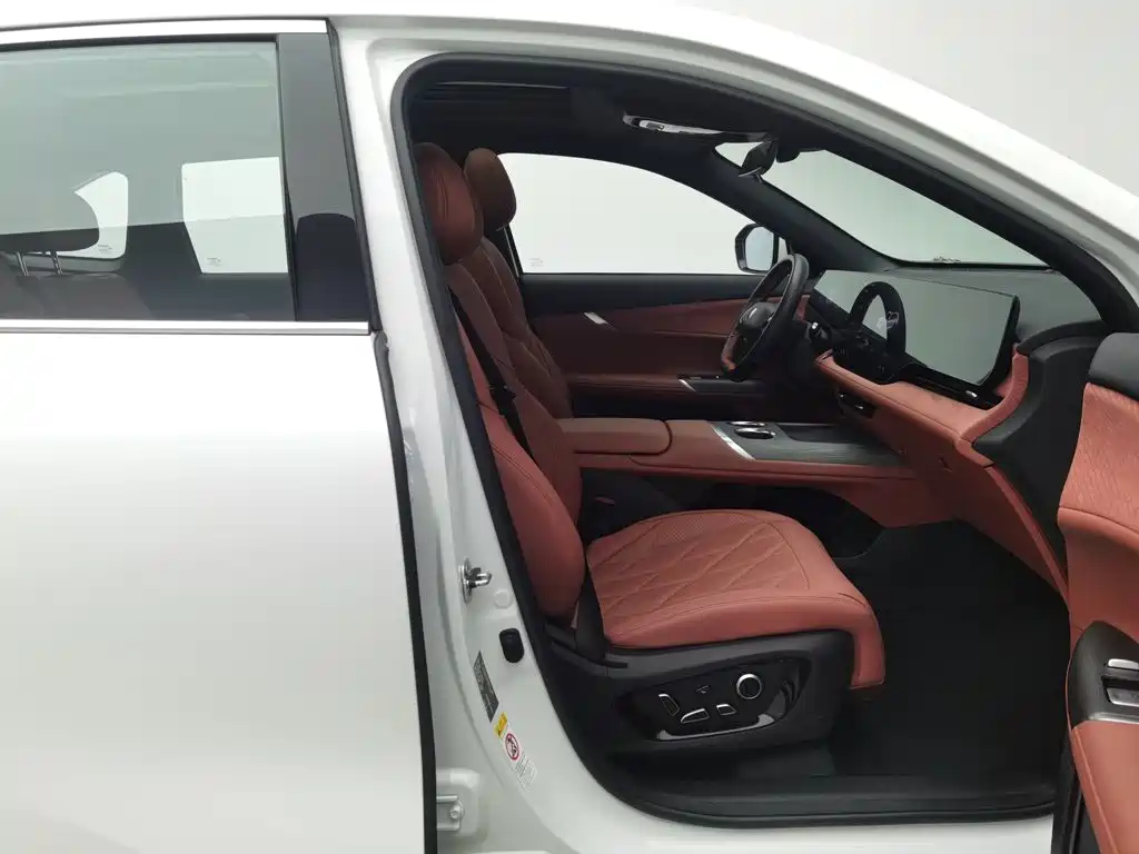 Changan CS75PLUS 2025 — фото 23