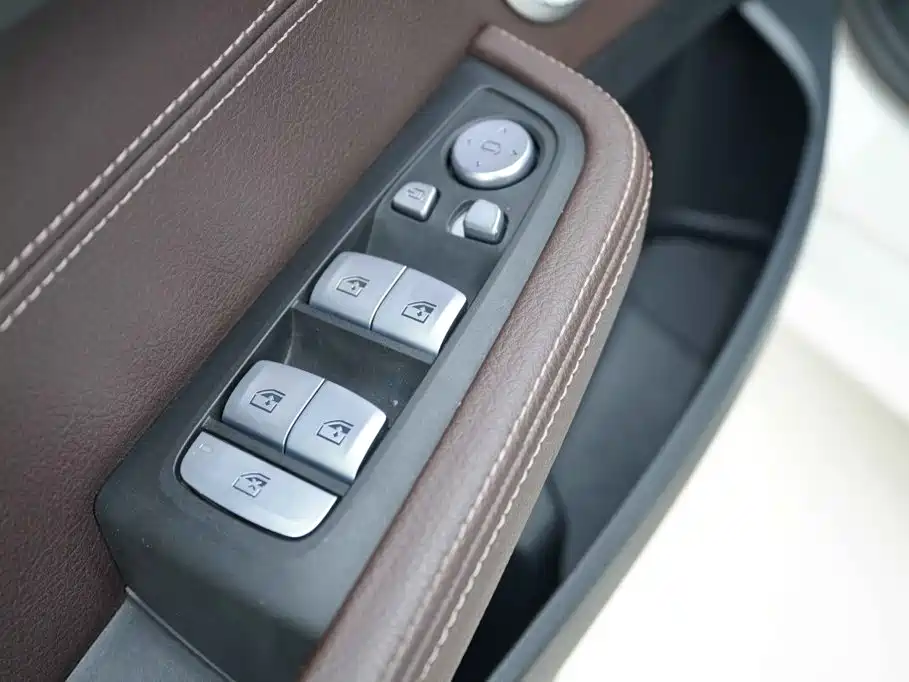 BMW 1 Series 2022 — фото 11