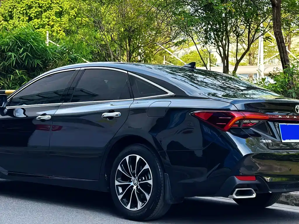 Toyota Avalon 2022 — фото 7