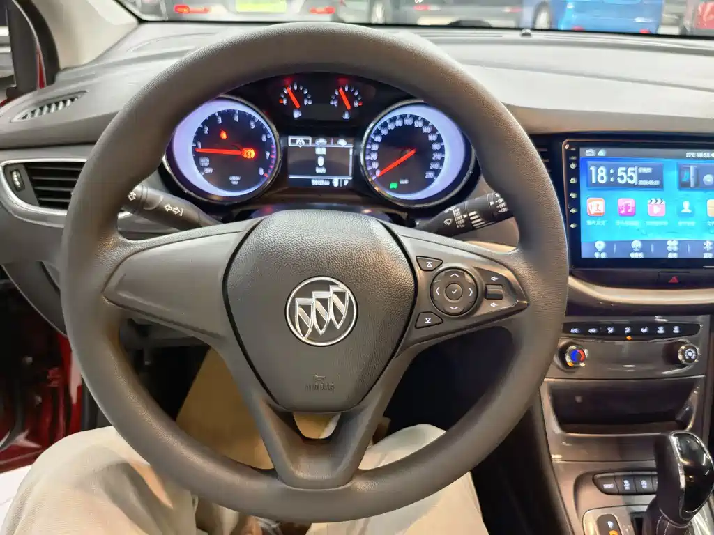 Buick Verano 2017 — фото 10