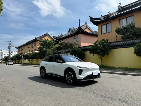 NIO ES6 2024
