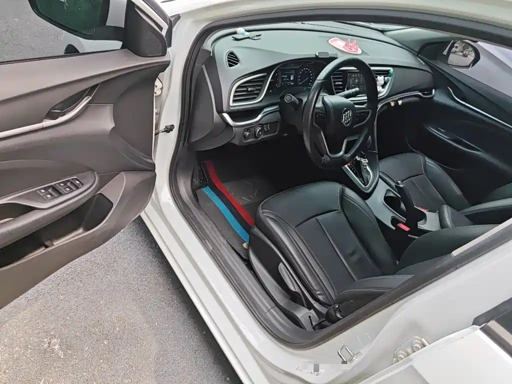 Buick Excelle 2019 — фото 14