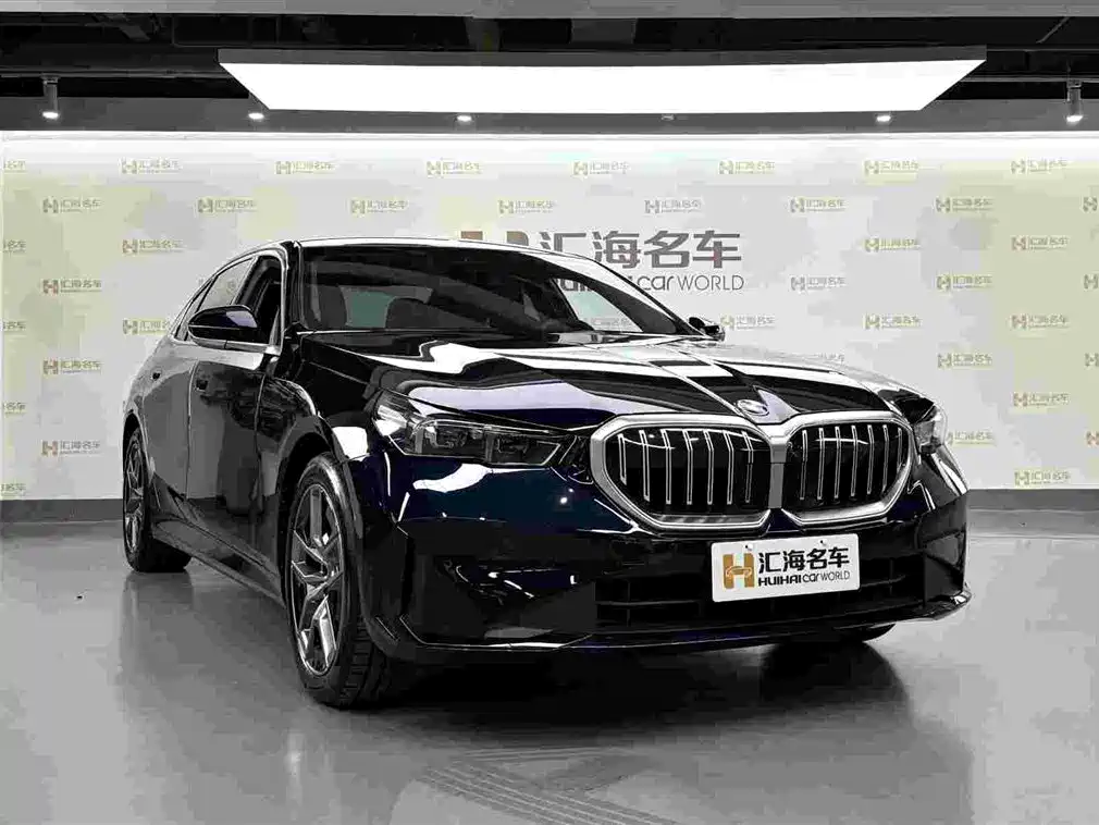 BMW 5 Series 2024