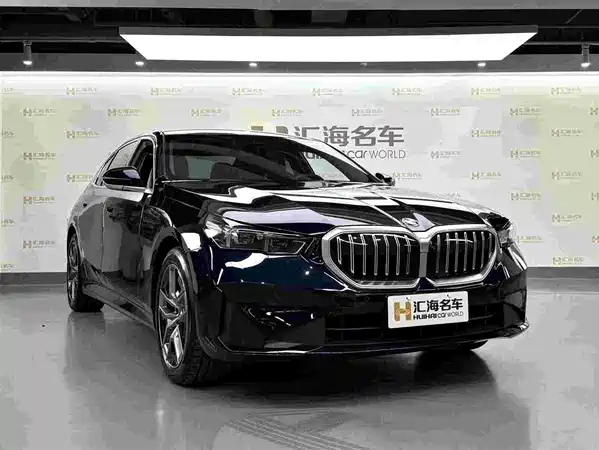 BMW 5 Series 2024