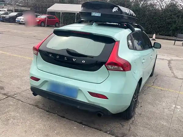 Volvo V40 2017