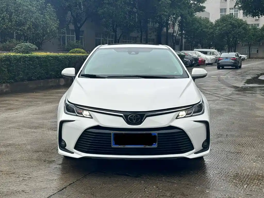 Toyota Corolla 2021 — фото 2