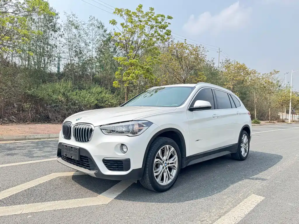 BMW X1 2018 — фото 1