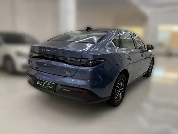 BYD Seal 05 DM-i 2025