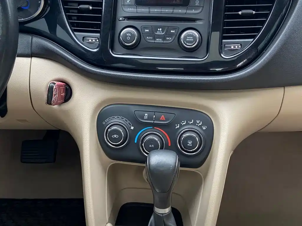 Fiat Viaggio 2014 — фото 11