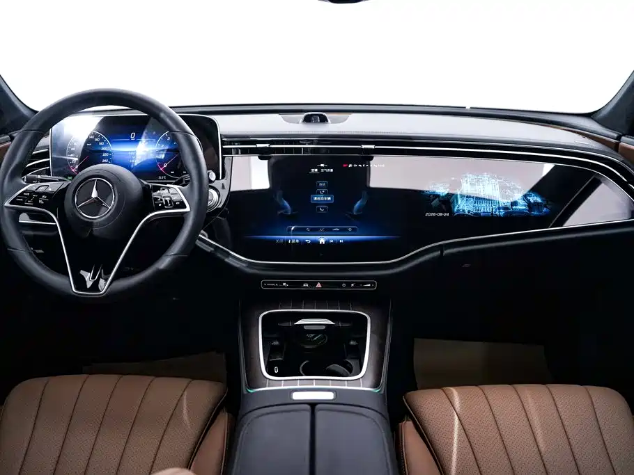 Mercedes-Benz E-Class 2025 — фото 14
