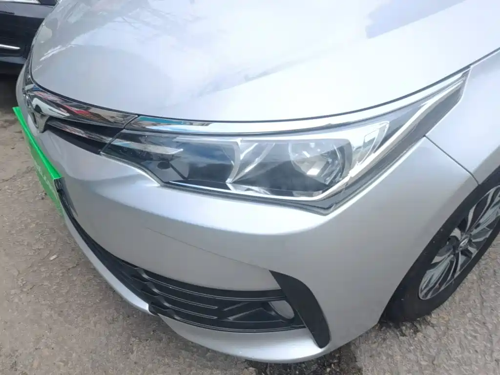 Toyota Corolla 2018 — фото 24