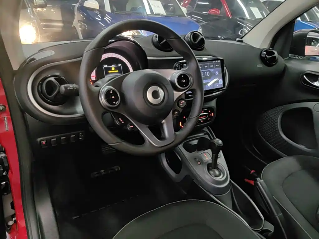 smart fortwo 2018 — фото 10