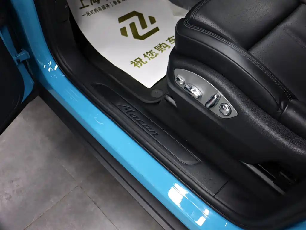 Porsche Macan 2023 — фото 11