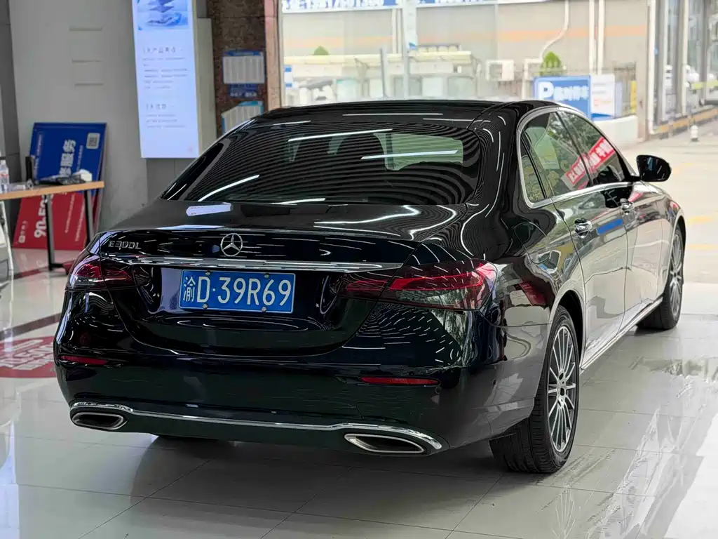 Mercedes-Benz E-Class 2021