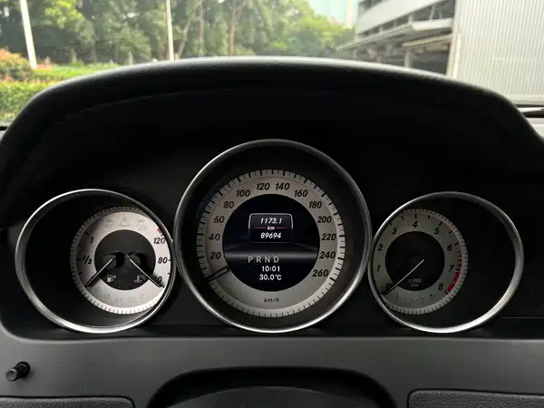 Mercedes-Benz C-Class 2012