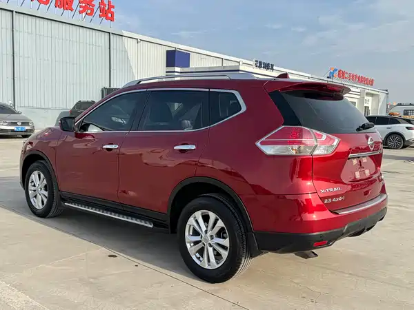 Nissan X-Trail 2014