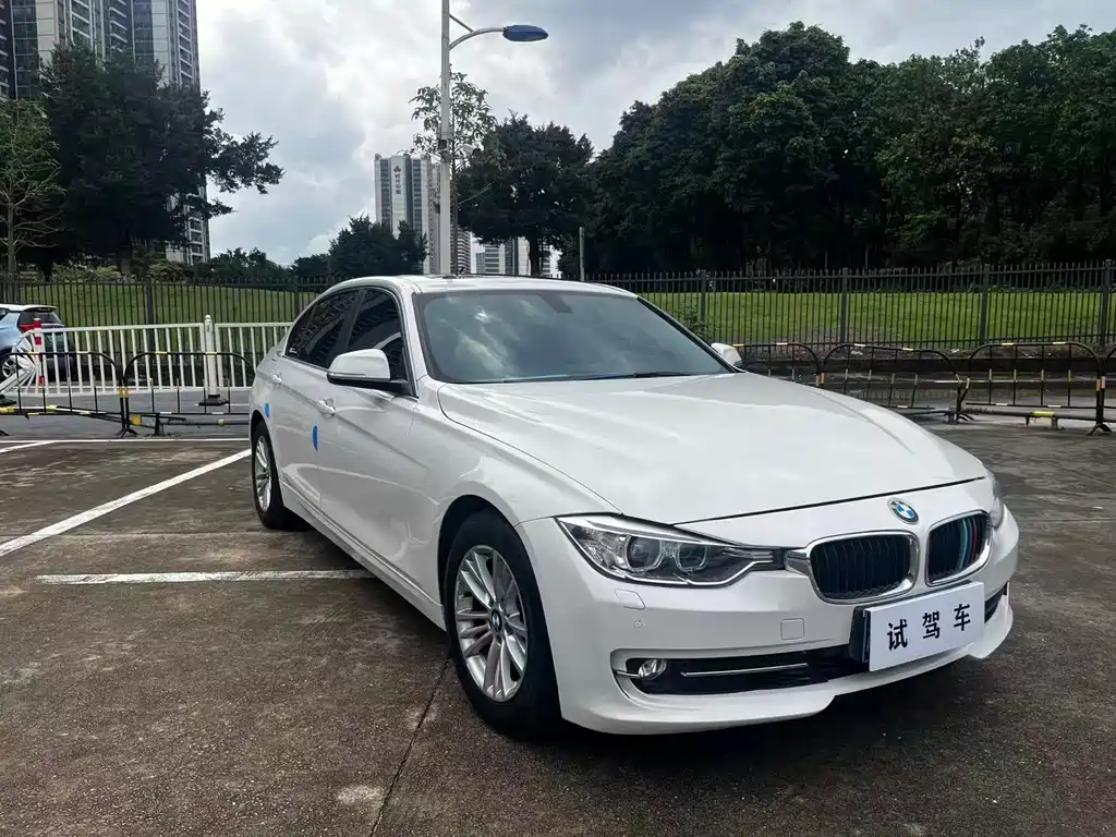 BMW 3 Series 2015