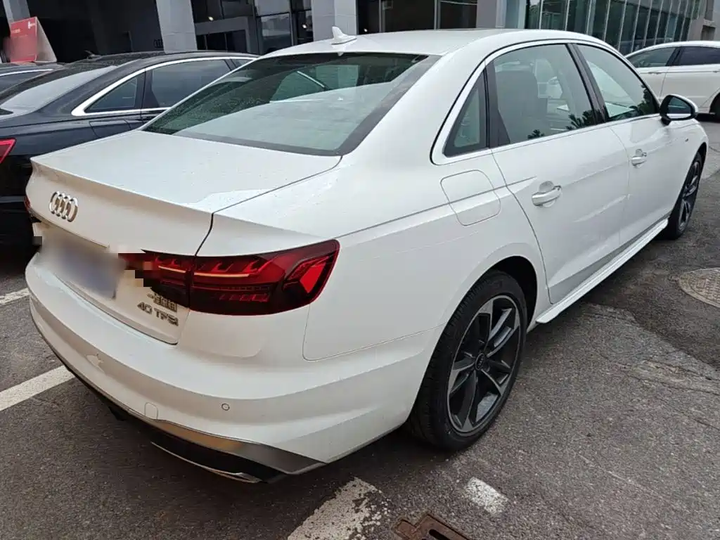 Audi A4L 2023