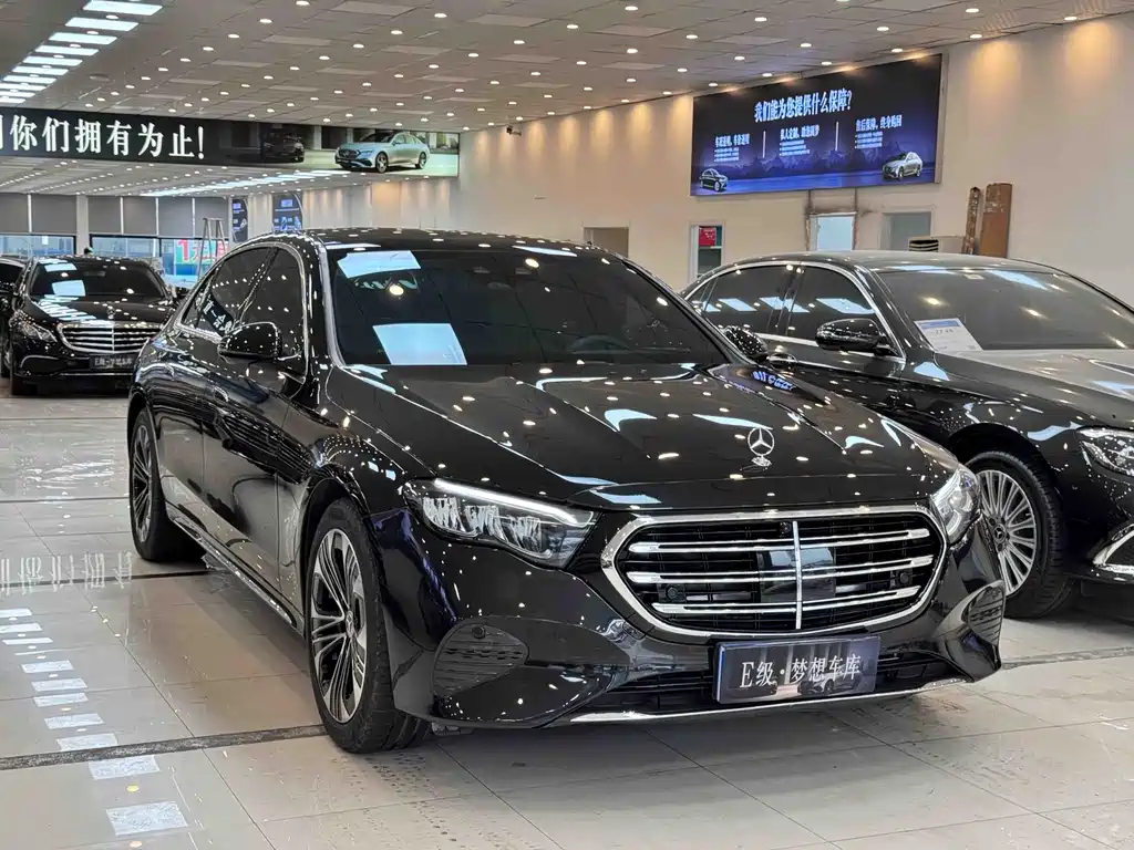 Mercedes-Benz E-Class 2024
