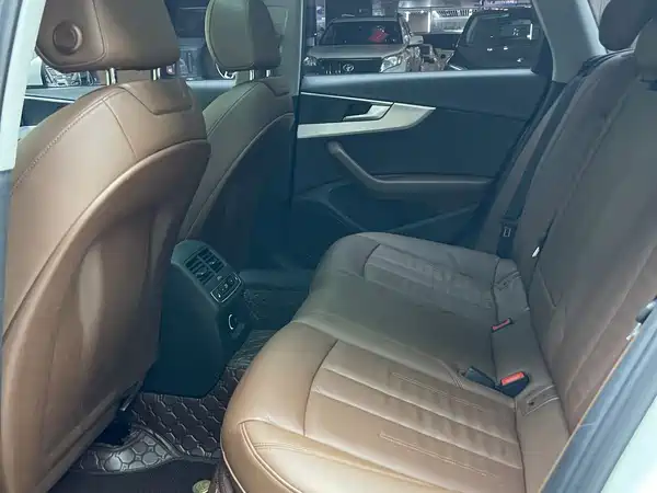 Audi A4 2018