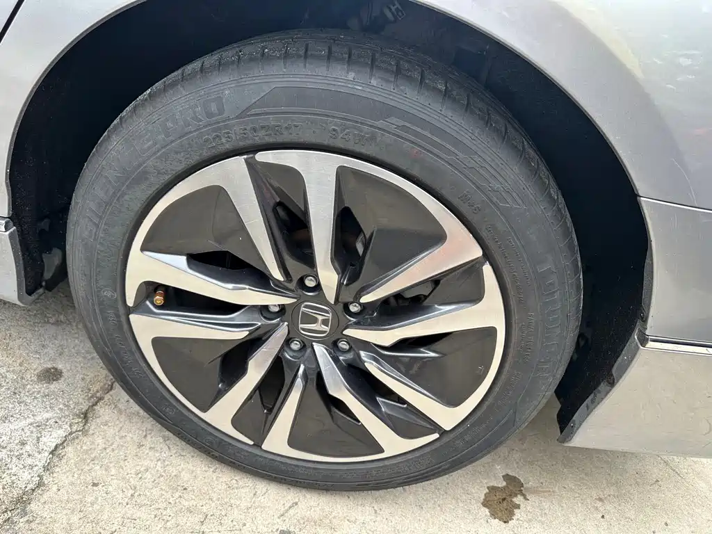 Honda Accord 2019 — фото 10
