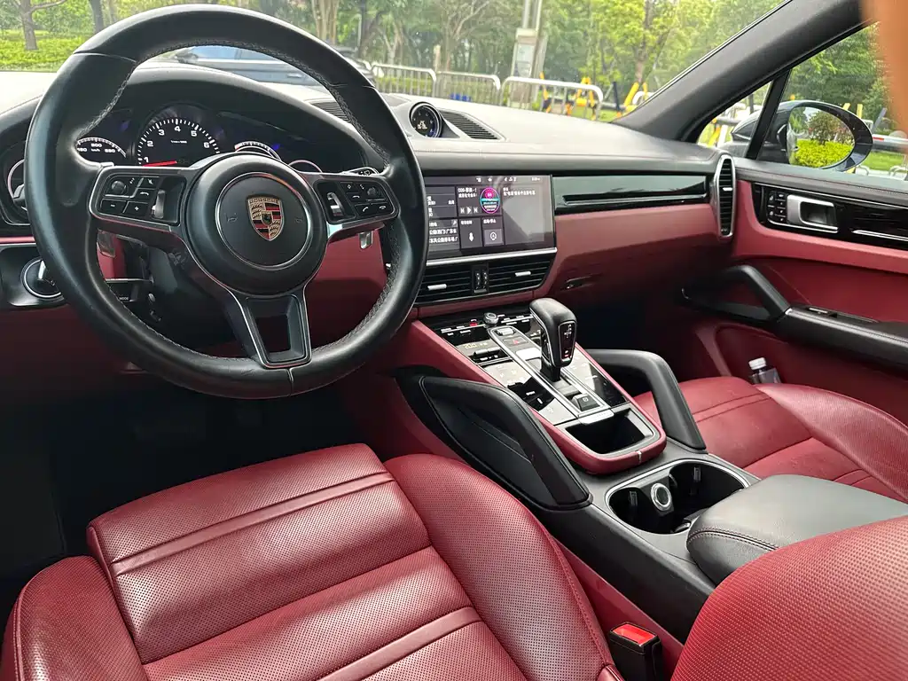 Porsche Cayenne 2020 — фото 14