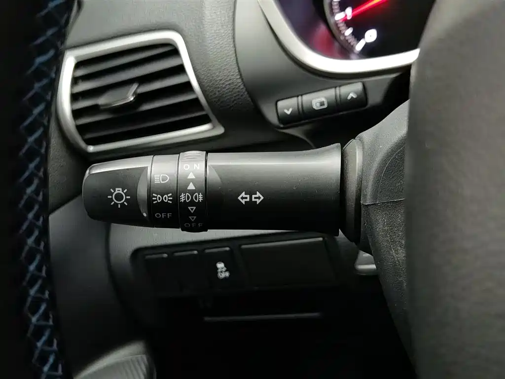 Mitsubishi Eclipse Cross 2018 — фото 21