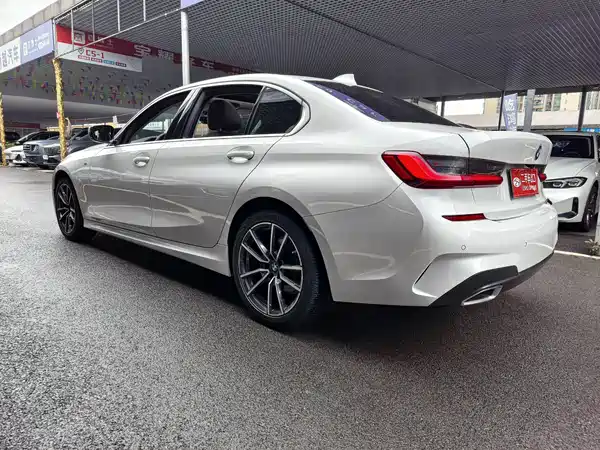 BMW 3 Series 2022