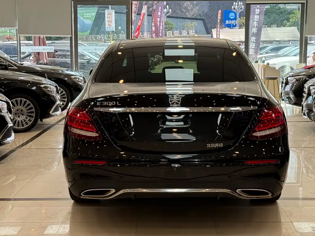 Mercedes-Benz E-Class 2020 — фото 25