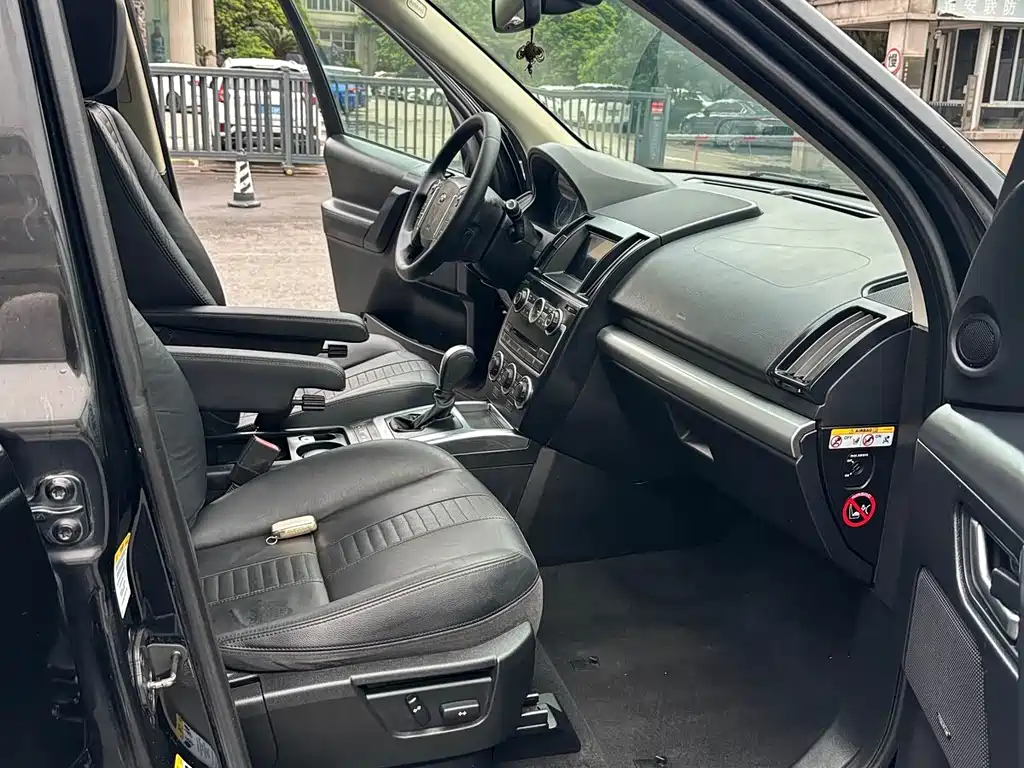Land Rover Freelander 2 2014 — фото 10