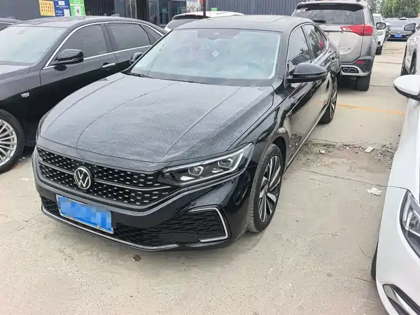 Volkswagen Passat 2022