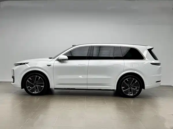 Li Auto L9 2025
