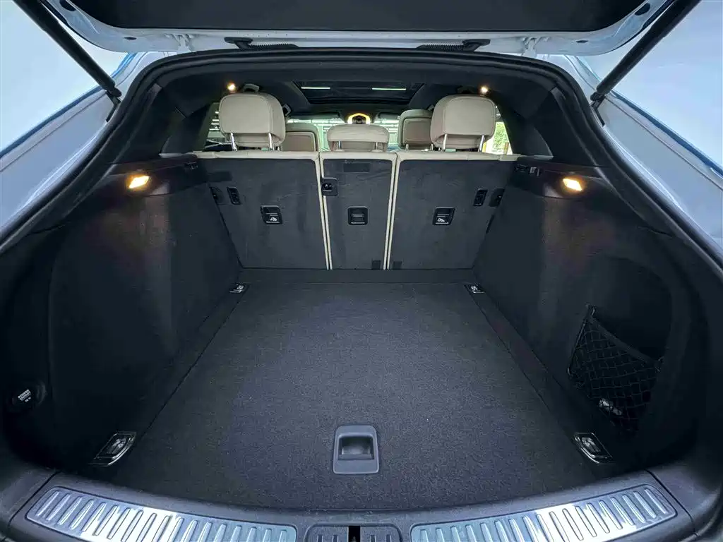 Porsche Macan 2019 — фото 19