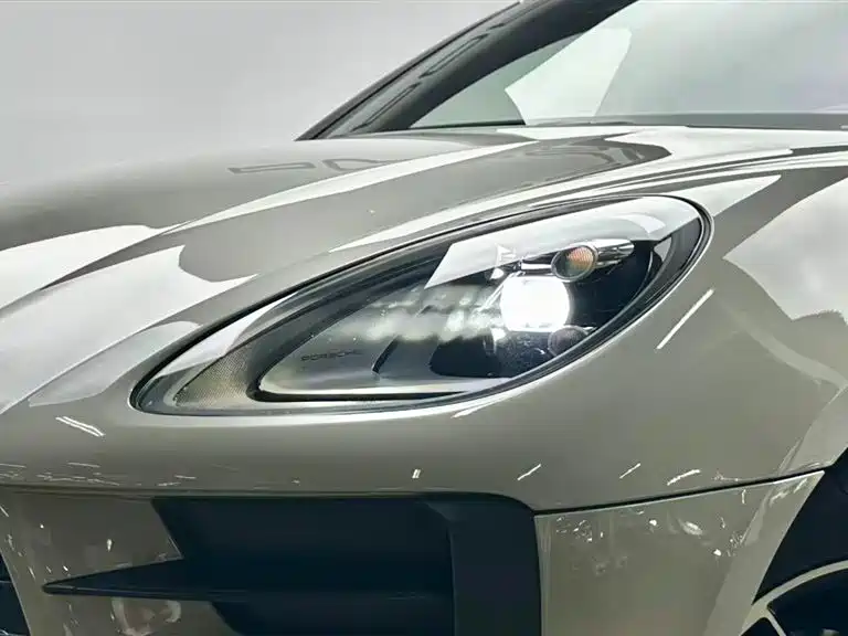 Porsche Macan 2021 — фото 7