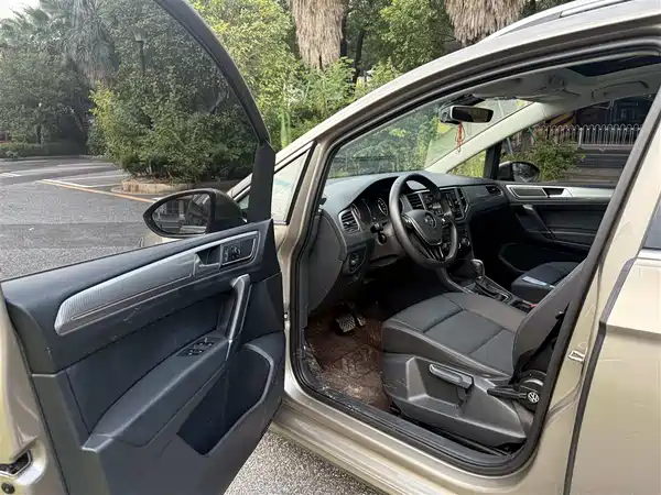 Volkswagen Golf Jialu 2019