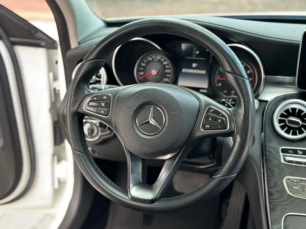 Mercedes-Benz C-Class 2017 — фото 8