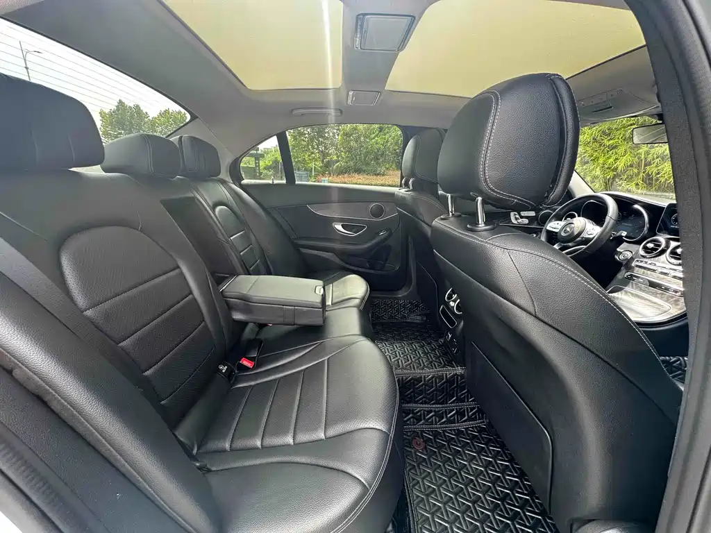Mercedes-Benz C-Class 2021