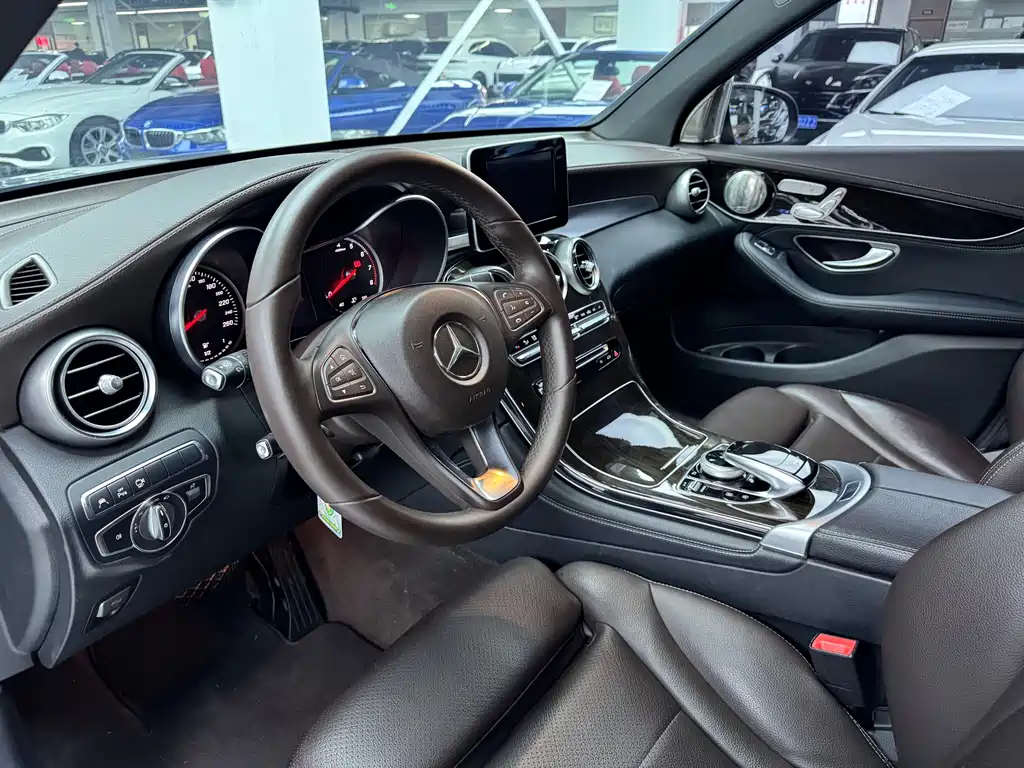 Mercedes-Benz GLC 2018 — фото 5