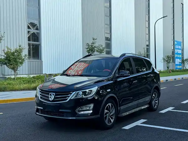 Baojun 560 2015