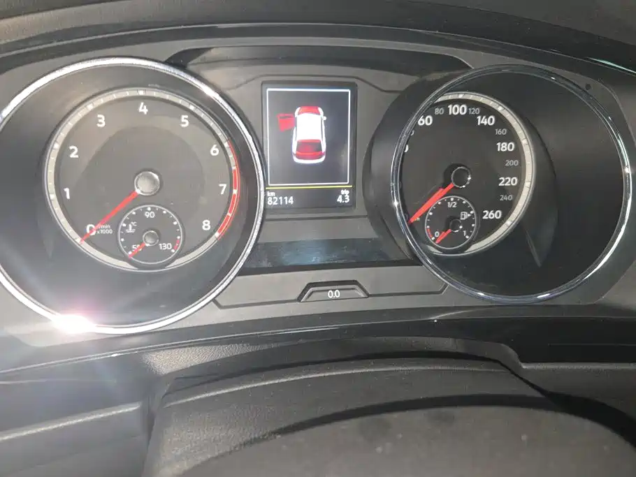 Volkswagen Tiguan L 2018 — фото 14